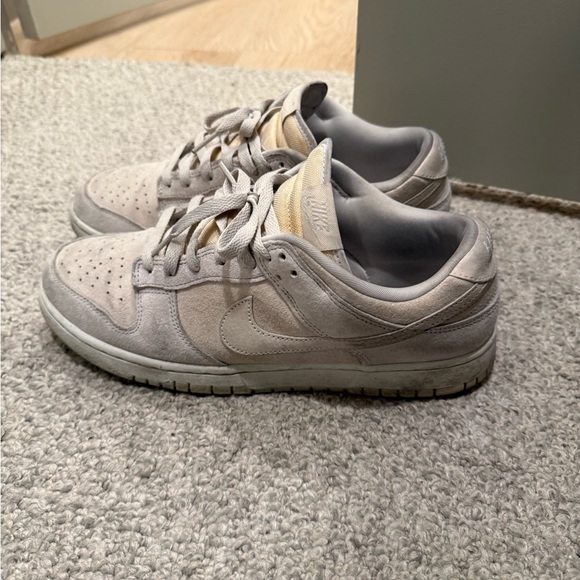 Nike Men's Vast Gret Dunks - Picture 2 of 3